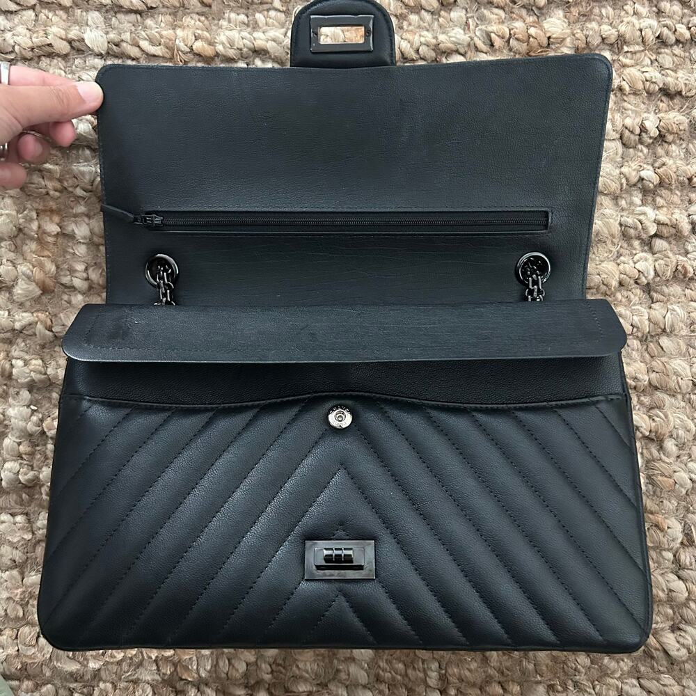 Chanel Reissue 226 Black Chevron Calfskin All Black HW Limited Full Set - Picture 8 of 16